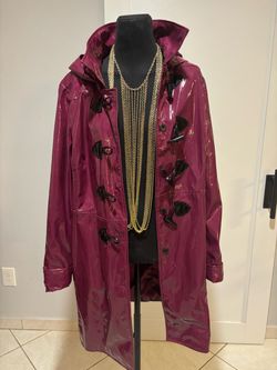 Women’s raincoat