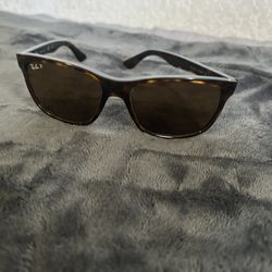 Ray ban Sunglasses With Cloth Case 