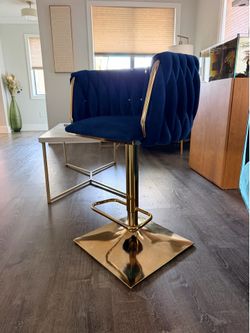 Bar stools (2)