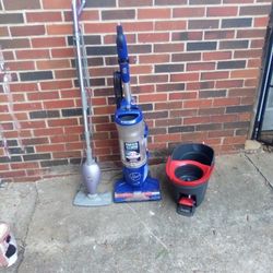 Hoover Vacuum+Bucket+Shark Steamer 