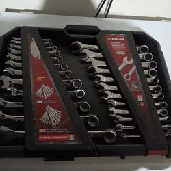 Huskey 24 Piece Combination Wrench Set 