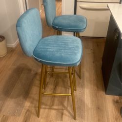 2 bar chairs