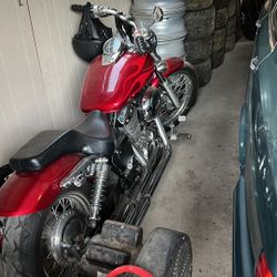 Honda Shadow Great Condition Chrome/burgundy