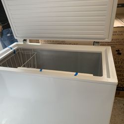 Hotpoint Freezer New In Good Condition Everything 