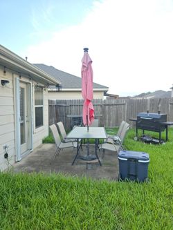 Out door table and chairs set