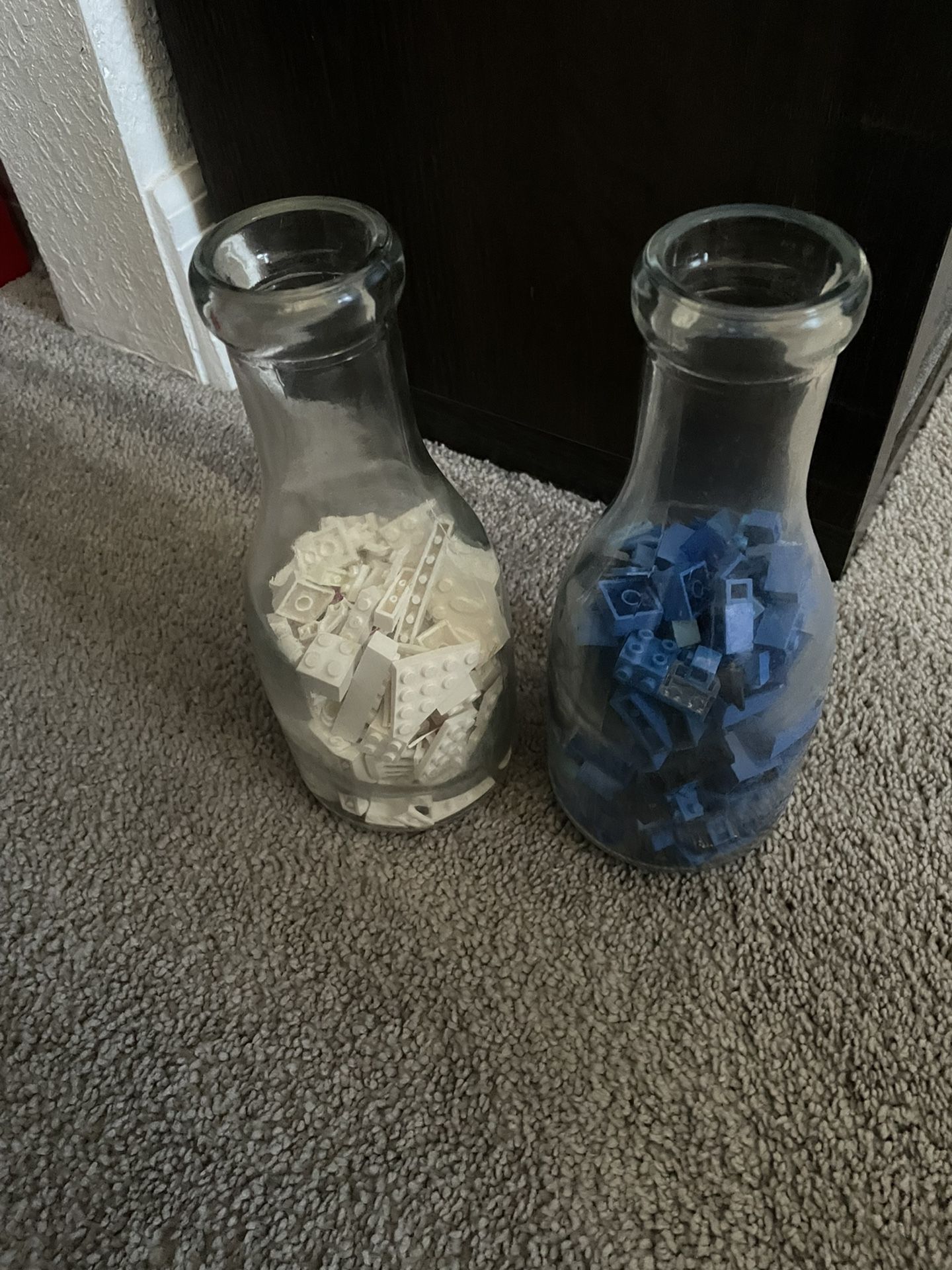 N2 vintage Milk bottles vintage with lego