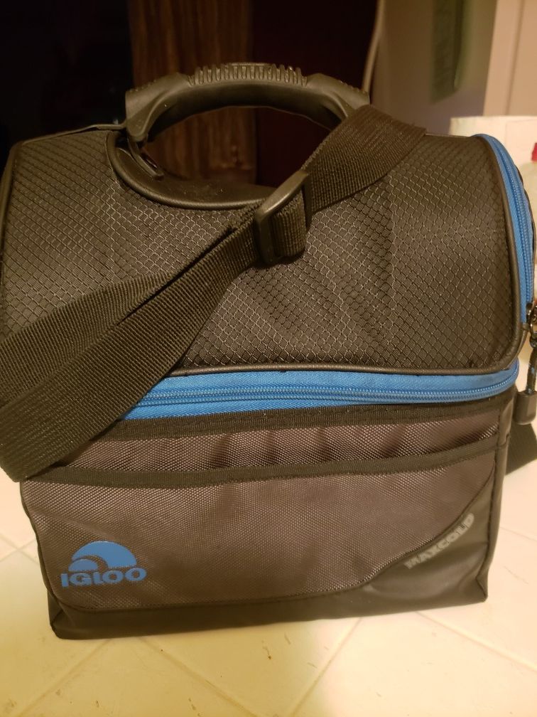 Lonchera IGLOO buena marca i duradera 20$obo