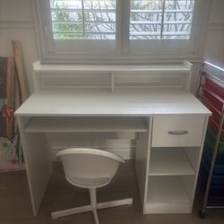 Desk With Chair