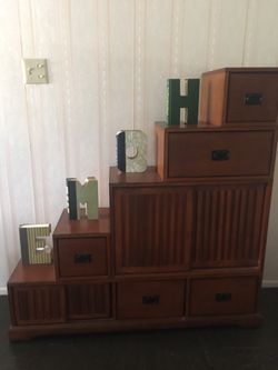 Shelving case with drawers