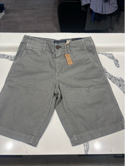 American eagle shorts size 32 men inseam is 12 inches