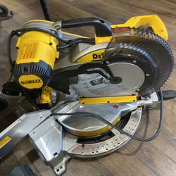 15 Amp Corded 12 in. Compound Double Bevel Miter Saw