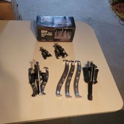 4 Brand New Allied Three Jaw Gear Puller Set. NEVER USED