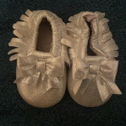 size 4c Moccasins