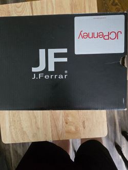 J.Ferrar Mens Size 10.5