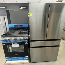 Samsung 2 Piece Kitchen Bundle - Gas Range 