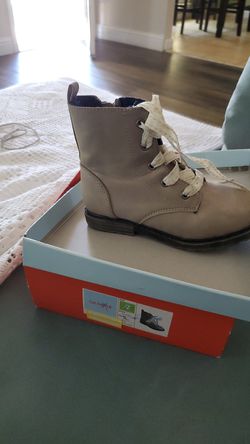 Boots toodler girl size 9