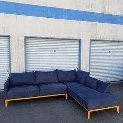 Macy’s Jollene Sectional Right Facing 
