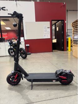 Electric scooter