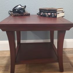 Nightstand/Side Table/End Table 