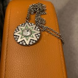 Unknown Metals Around Diamonds And Cz In Center?