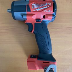 MILWAUKEE M18  3/8  2960-20. IMPACT WRENCH ( No Battery No Charger )