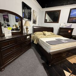 4 Pc King Bedroom Set 
