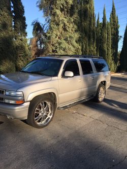 06 Chevy Suburban Z71 Like New!!!