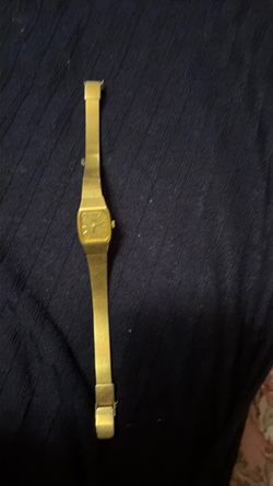 Pulsar gold tone woman’s watch