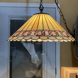 Vintage Tiffany style glass lamp