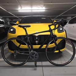 17.8 lb. All-Carbon 2017 Trek Domane SLR 6 Racing Bike 