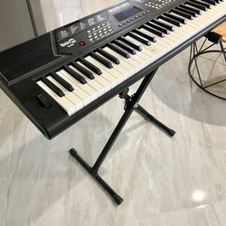 electric piano Keyboard