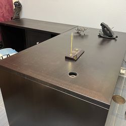 Gorgeous Wood Desk (free)