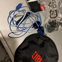 JBL Reflect Aware in-ear sport headphones with lightning