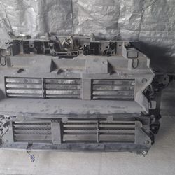 2017-2020 Honda CR-V Radiator Suport With Upper And Lower Shutter Grille