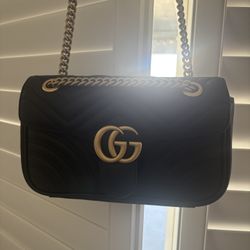 GG Marmont Small Matelasse Calfskin Shoulder Bag
