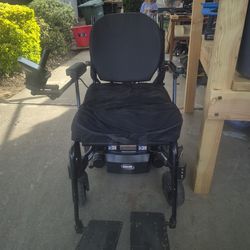 Invacare aviva rx 20 power wheelchair