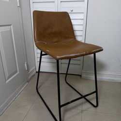 36”H Chair
