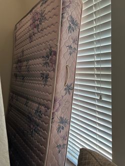 Twin mattress