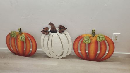 Pumpkis 12 each