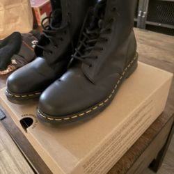 Doc Martens Men’s 10