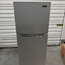 White Magic Chef Refrigerator 