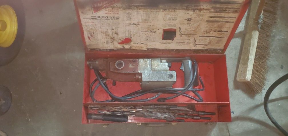 Old Mikwaukee Heavy Duty Rotary Drill