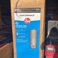 New 40 gal Natural Gas Water Heater (includes installation)