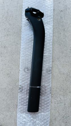 Bicycle PinarelloDogma F8 Setback Carbon Seatpost