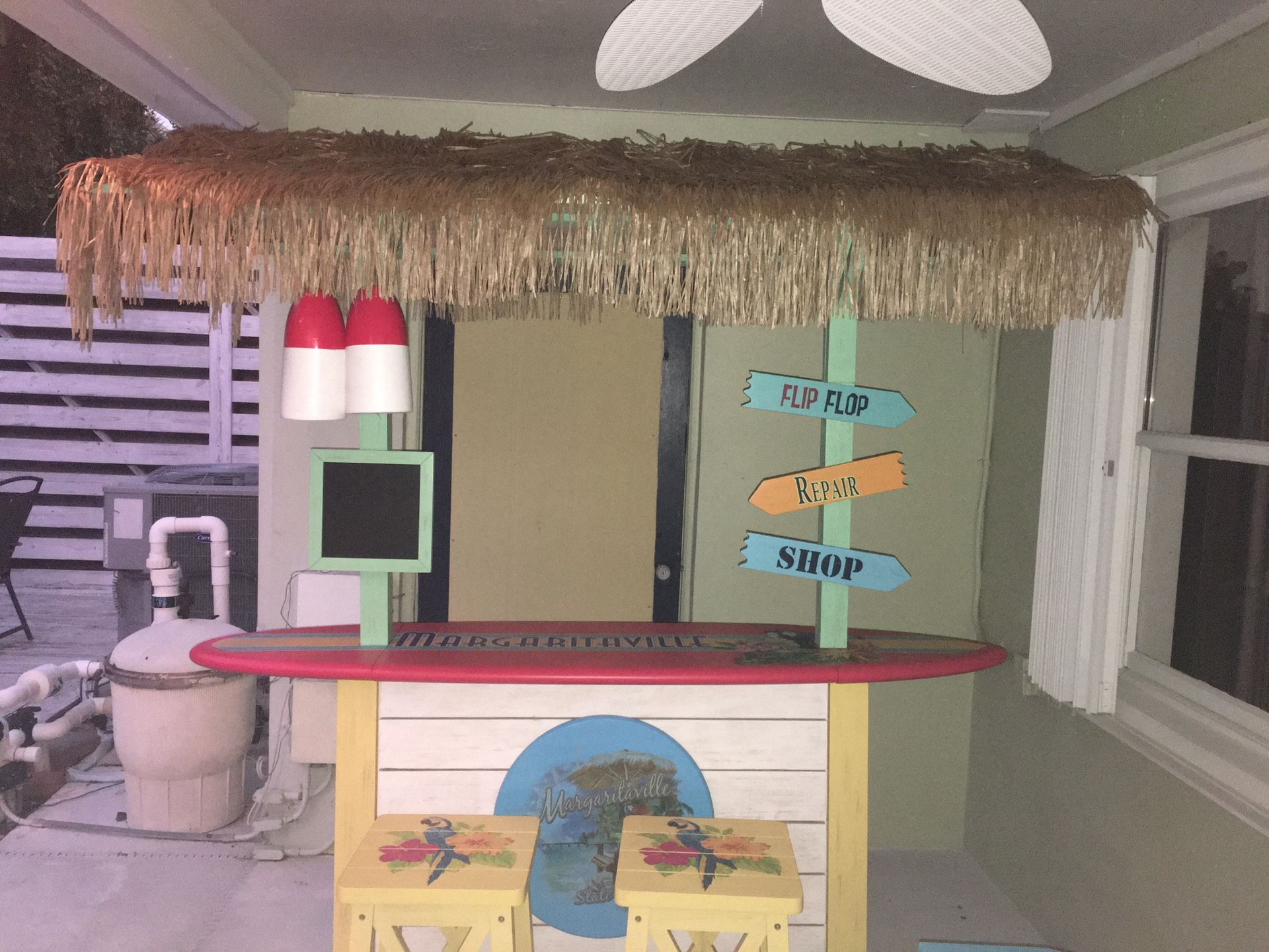 Margaritaville bar and stools for Sale in Lake Worth, FL OfferUp