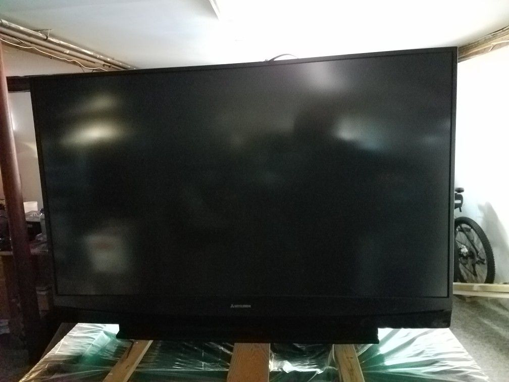 Mitsubishi 60in 1080p DLP TV w HDMI