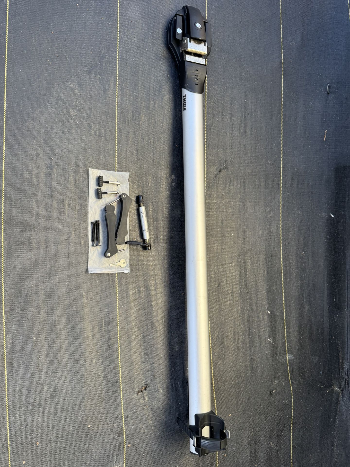 Thule ThruRide Fork Mount Bike Roof Rack