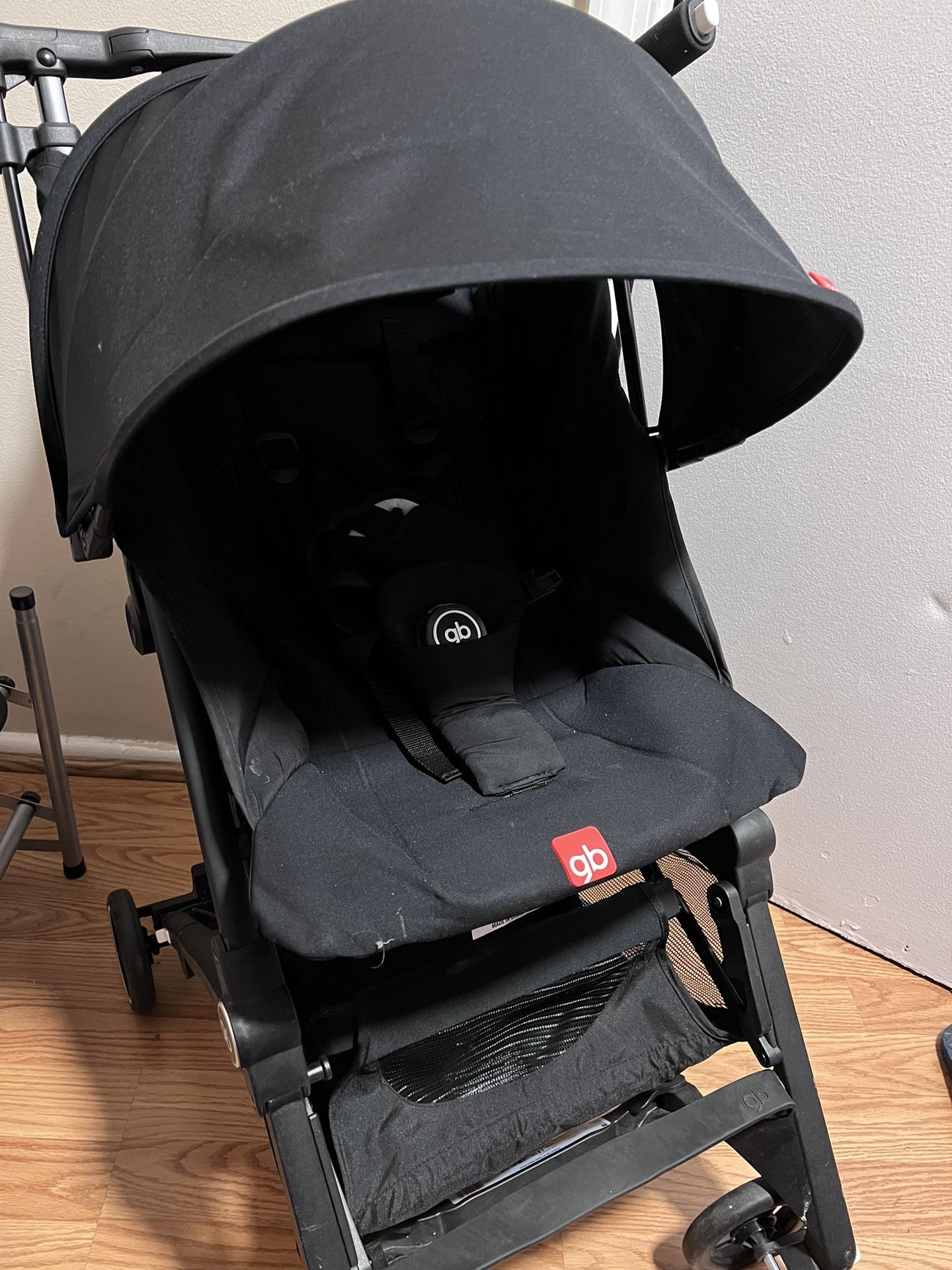 gb Pockit Ultra Compact Lightweight Travel Stroller with Canopy and Reclining Seat