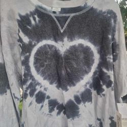 Crew Neck Sweatshirt Heart Tie Dye 