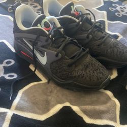 11.5 Nikes
